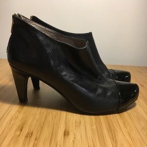 Stylish Easy Spirit Ankle Booties